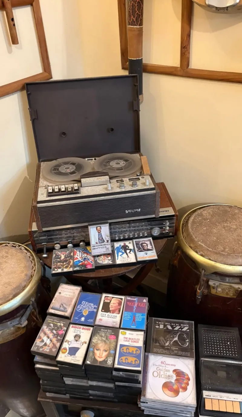 Keepers of the Lost Signal: The Shadow Archivists Cataloging Broadcasts That Never Officially Happened